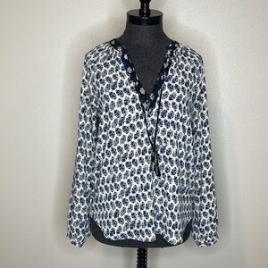 WAYF Blue and White Print Blouse Size Small